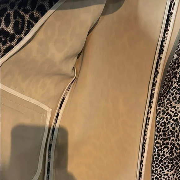 Leopard Print Women's Jacket - Picture 6 of 12